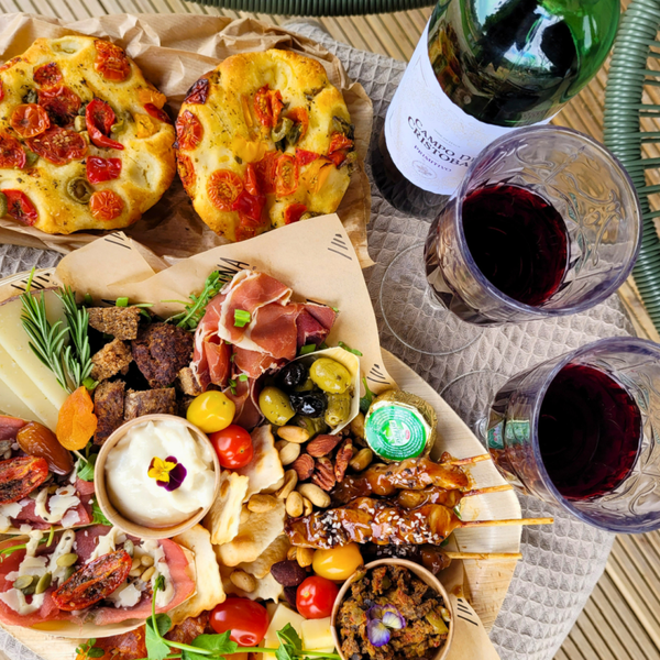 Borrelplank op woensdag of donderdag