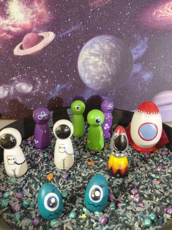Aliens, astronauten en 2 rakketen