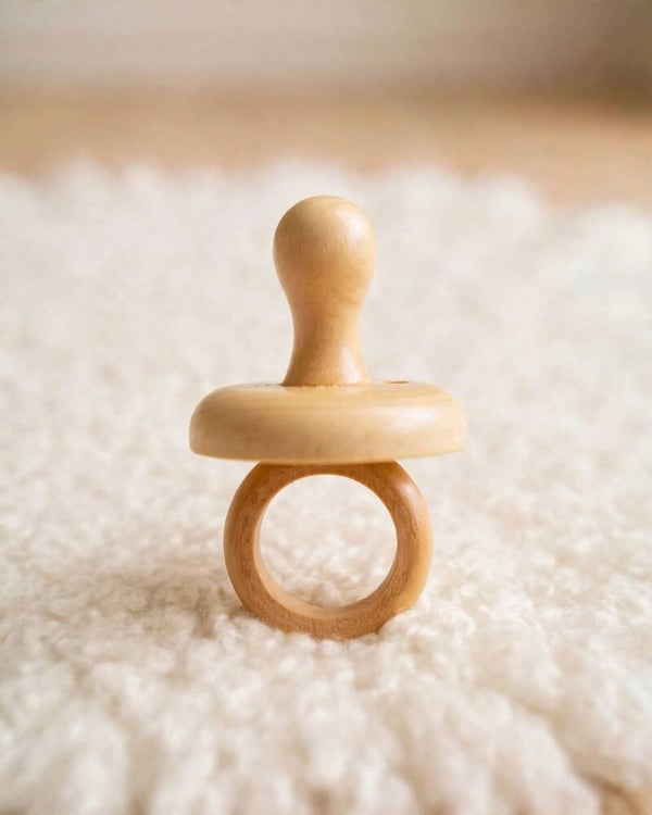 Houten fopspeen tut