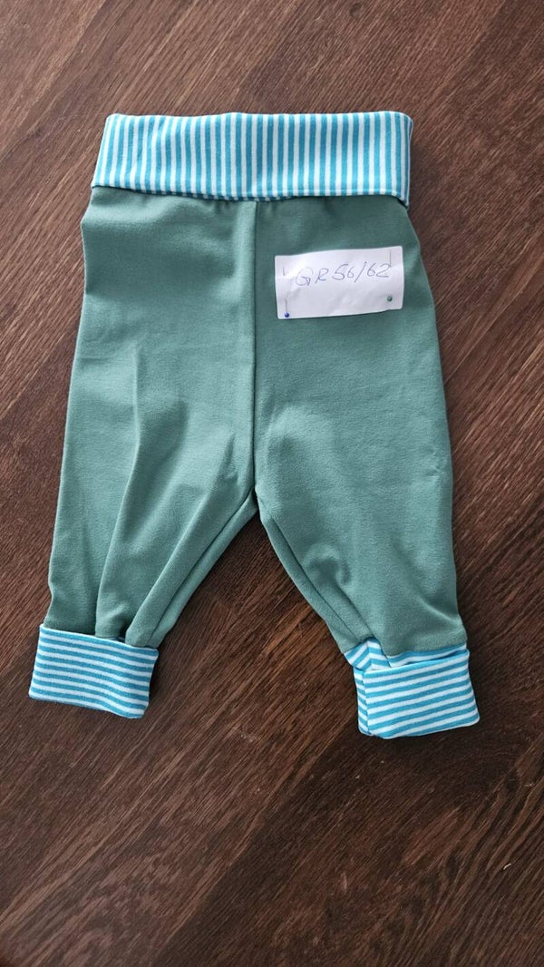 Mitwachsende Pluderhäsli in Grün