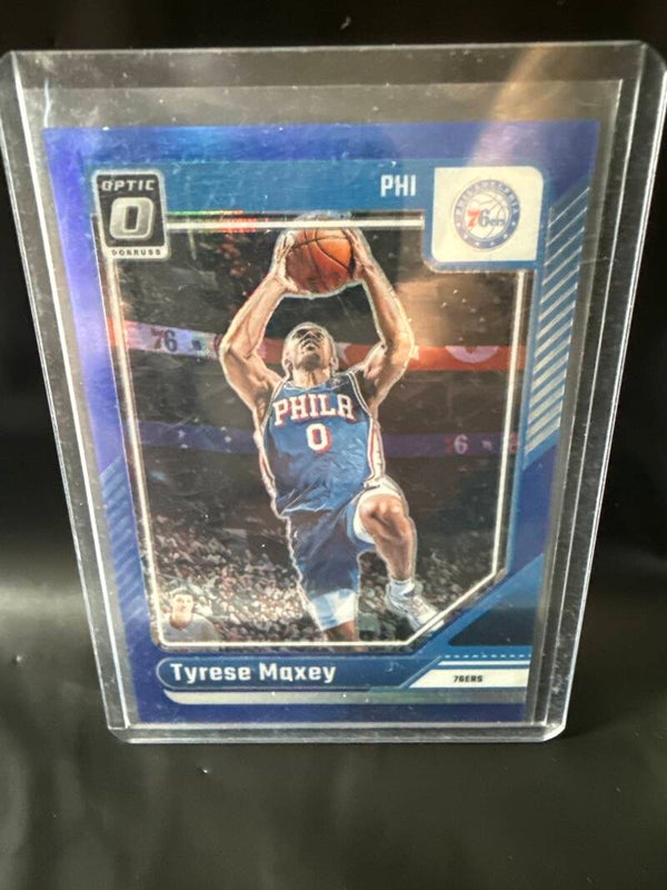 2024-25 Panini Tyrese Maxey Blue Prizm #135 Numbered 166/175