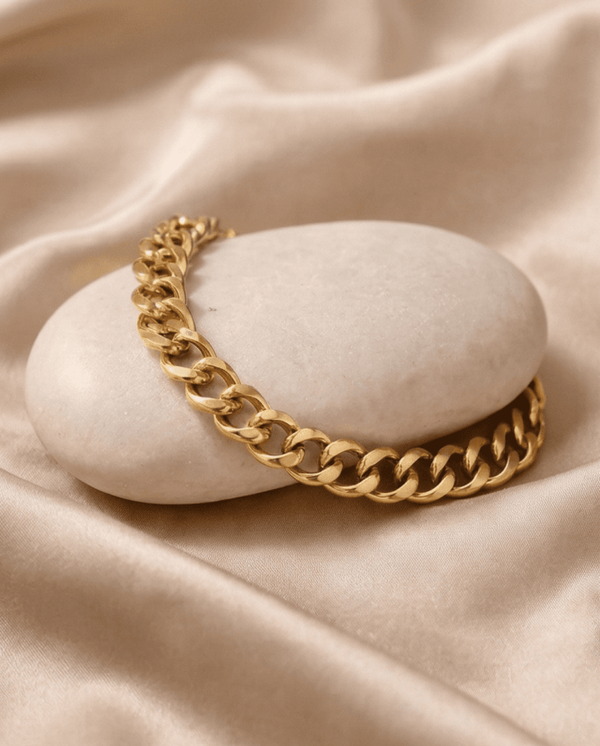 Pulsera Unisex Gold Steel – Minimalismo dorado para todos los estilos