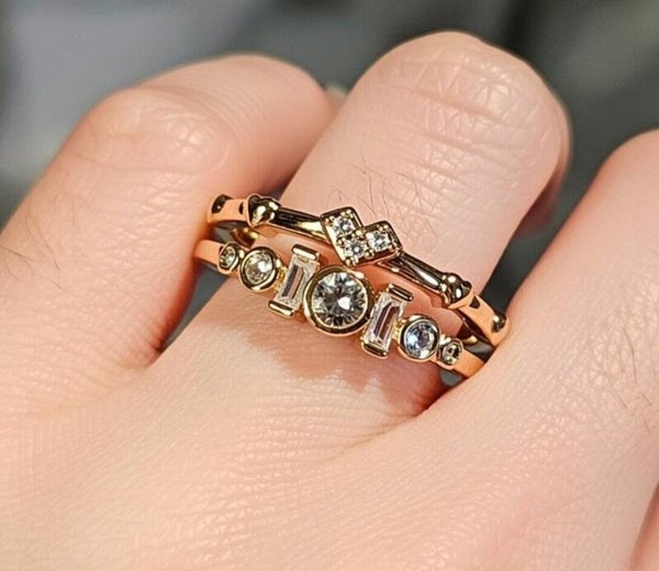 Anillo Corazón de Brillo – Acero Quirúrgico Dorado Ajustable