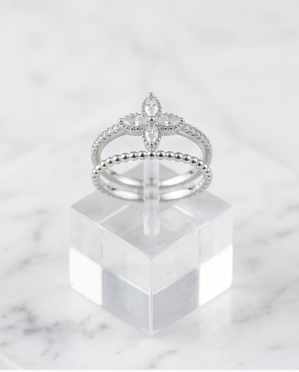 Anillo Ajustable Lirio-ajustable hipoalergenico