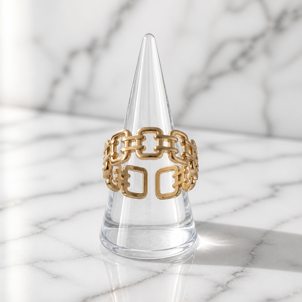 Anillo Cadena Dorada – Estilo Moderno en Acero Quirúrgico