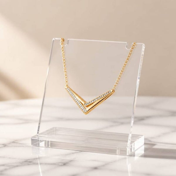 Collar V Brillante- Acero Dorado con Circonitas