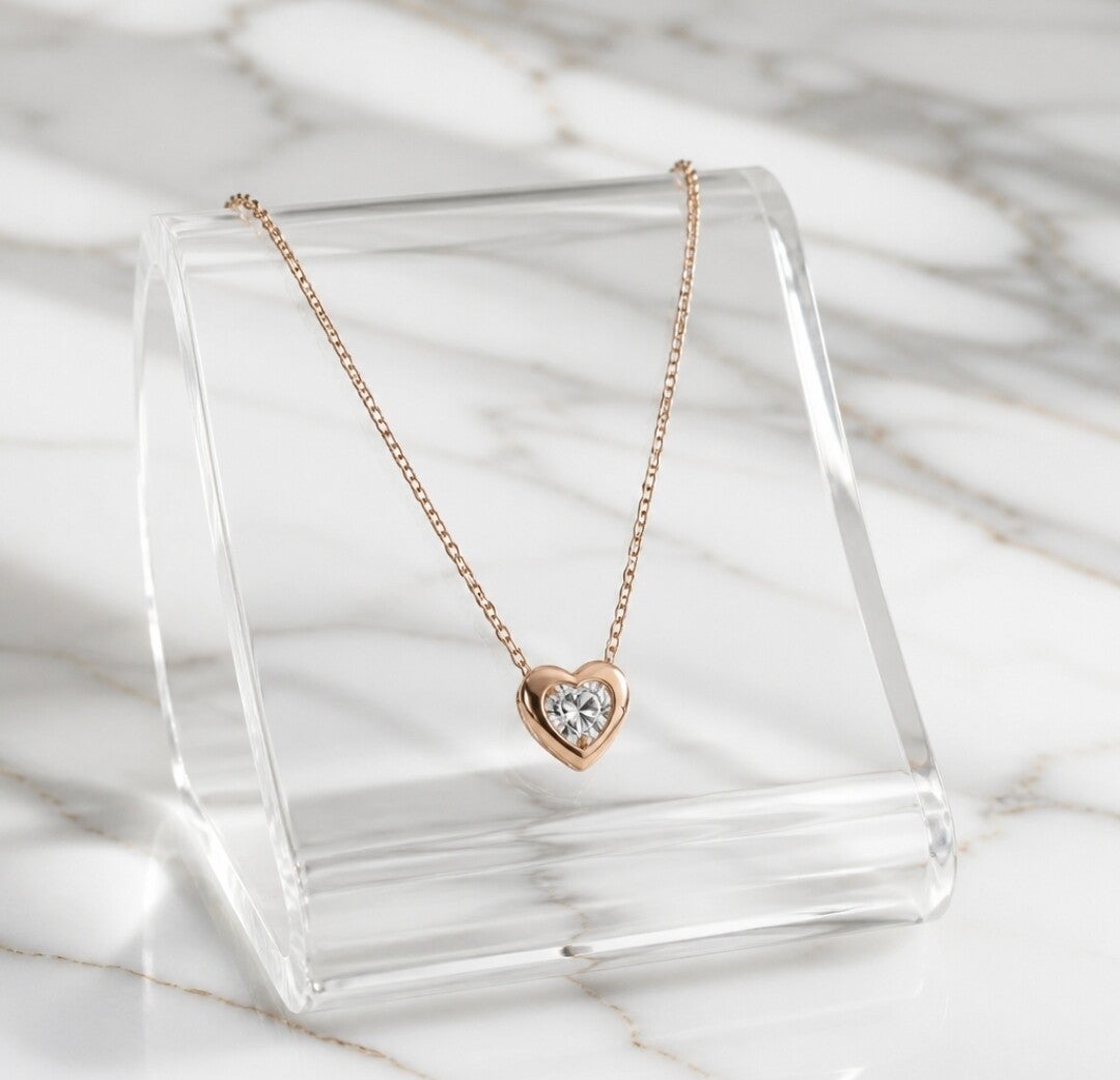 Collar Corazón Brillante de la Suerte y Cadena Forzada – acero Oro 18k Alta Calidad