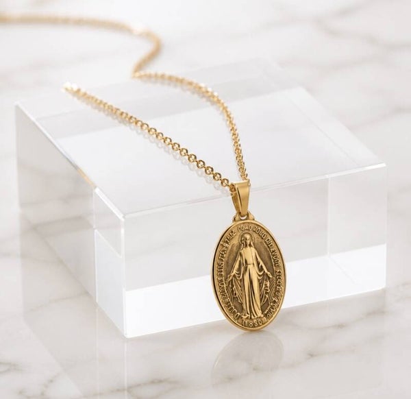Collar Medalla Milagrosa – Acero Quirúrgico Chapado en Oro 18Klt