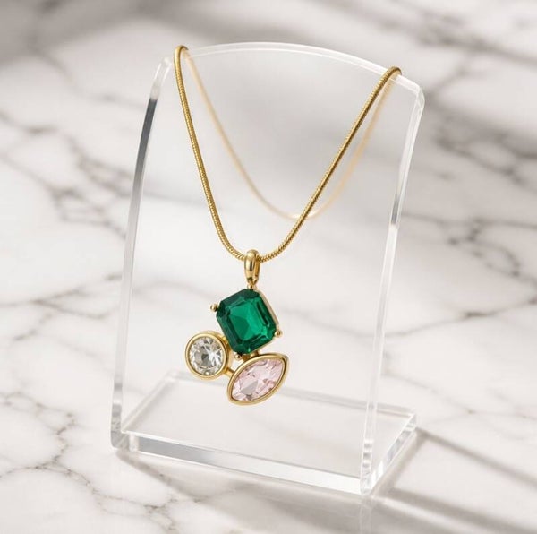 Collar Racimo Tres Gemas en Acero Quirúrgico y Oro 18k con Cadena de Serpiente