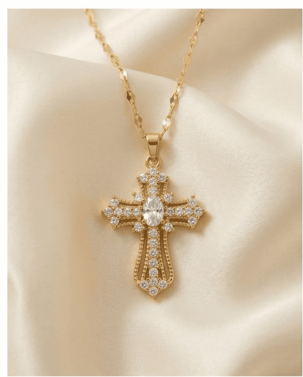 Crucifijo Imperial Luxe con Zirconitas – Oro 18k