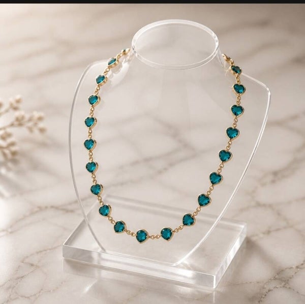 Gargantilla de Corazones Azul Océano en Acero Quirúrgico y Oro 18k