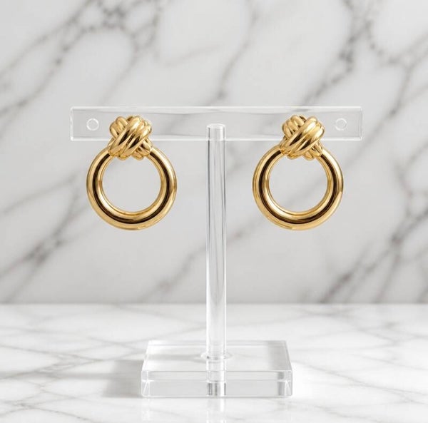 Pendientes Nudo Eterno chapado en oro 18klt
