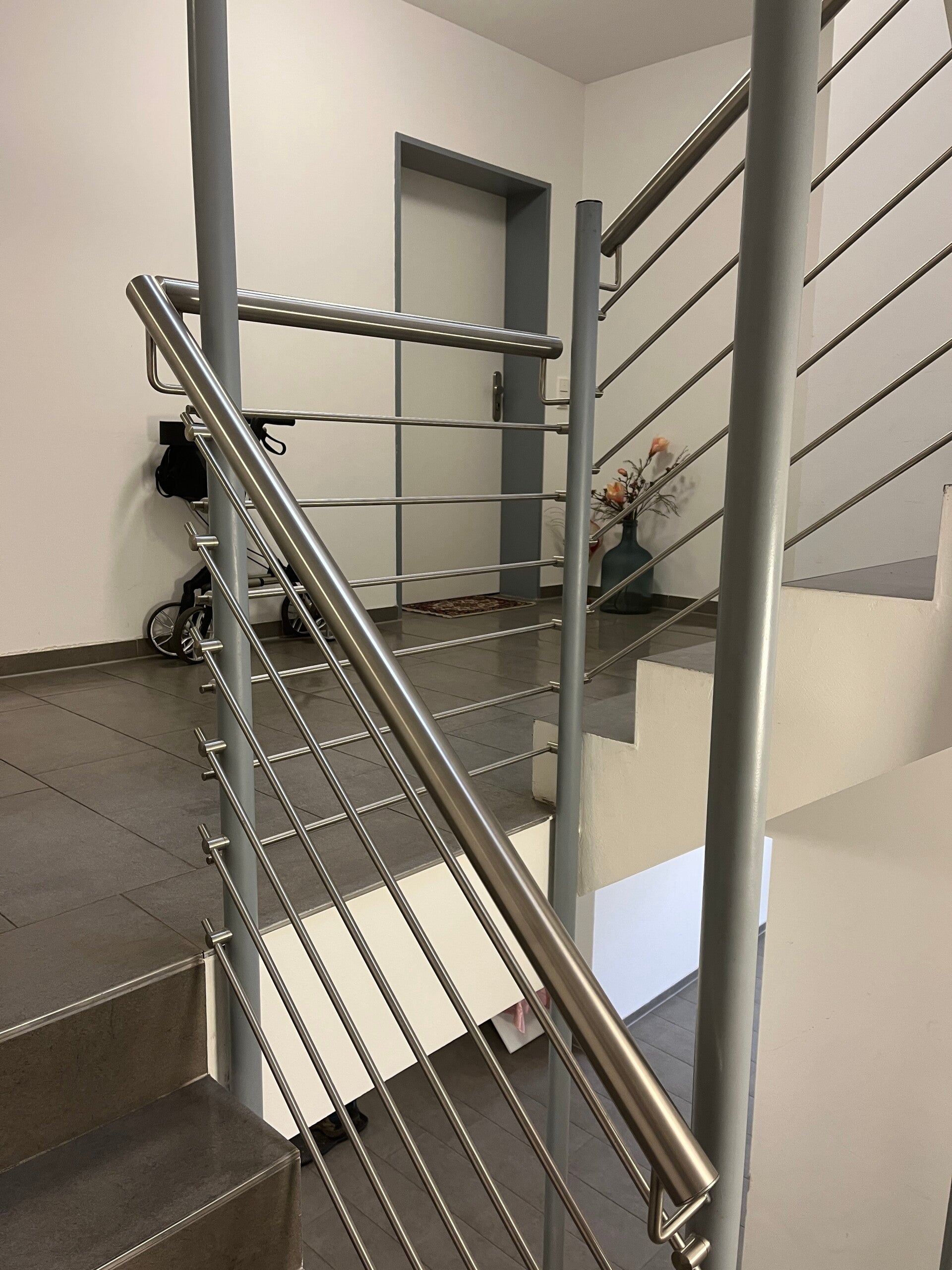 treppenhausreinigung-borken-standard-mzdvcf.jpg