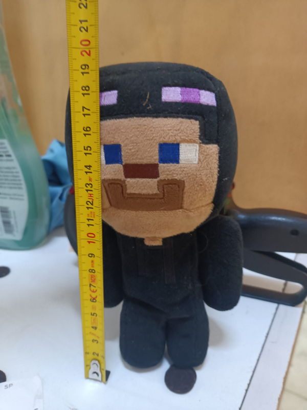 Peluche Steve Con Costume Da Enderman
