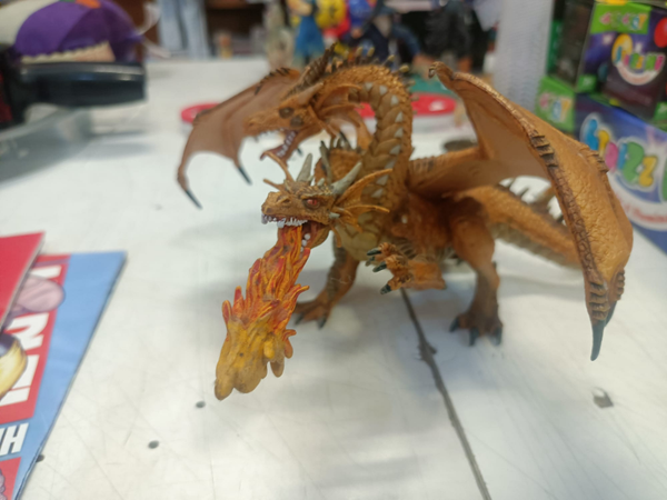 Action Figures drago Dorato