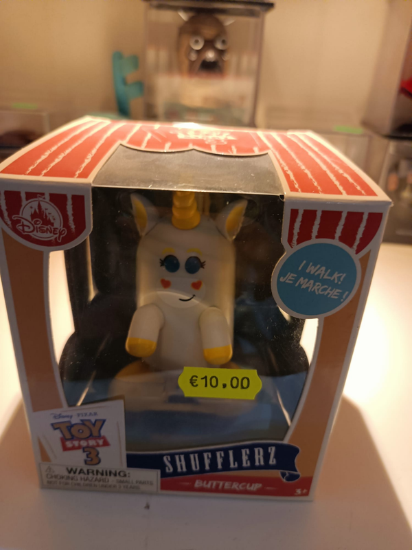 Disney Shufflerz Toy Story 3 Buttercup