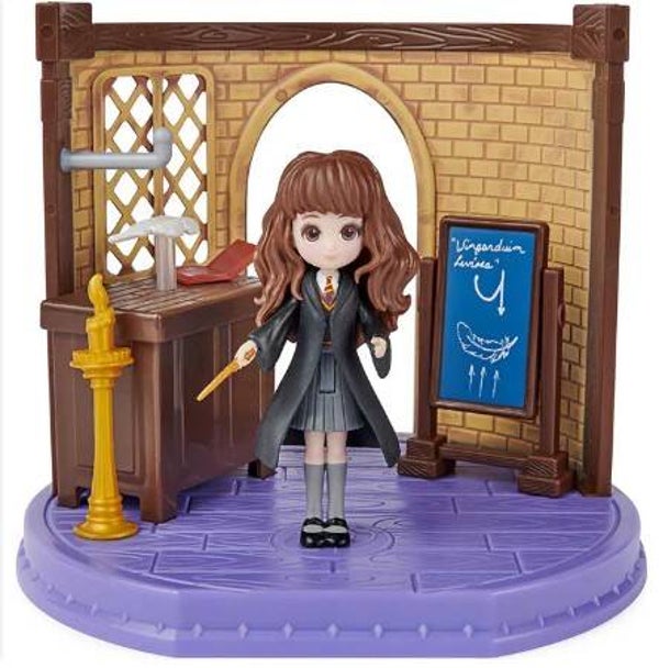 Spin Master Wizarding World Set Classe di Incantesimi Harry Potter con Bambola Hermione Granger e Accessori