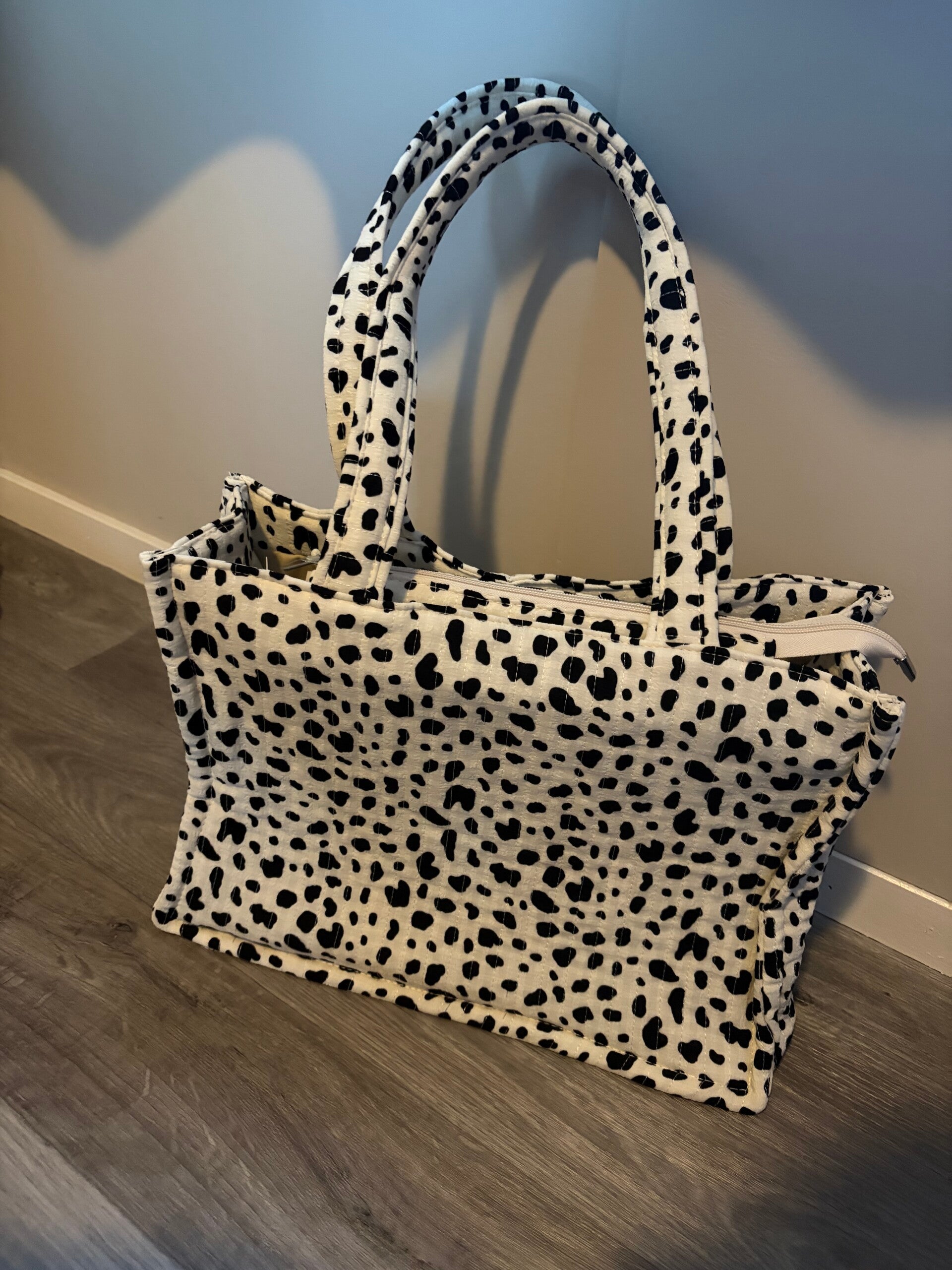 Spotted shopper