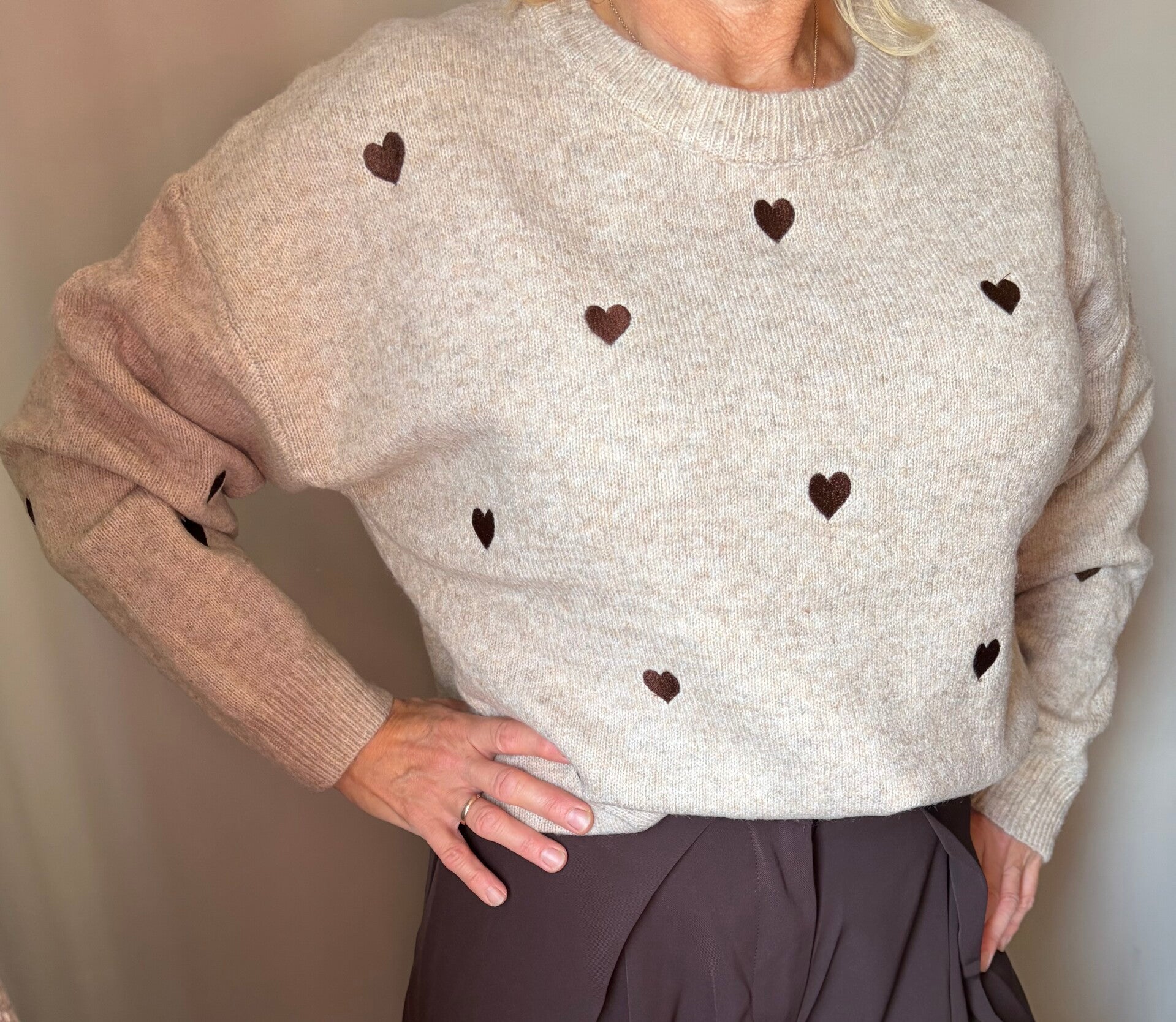 Sweater heart bruin
