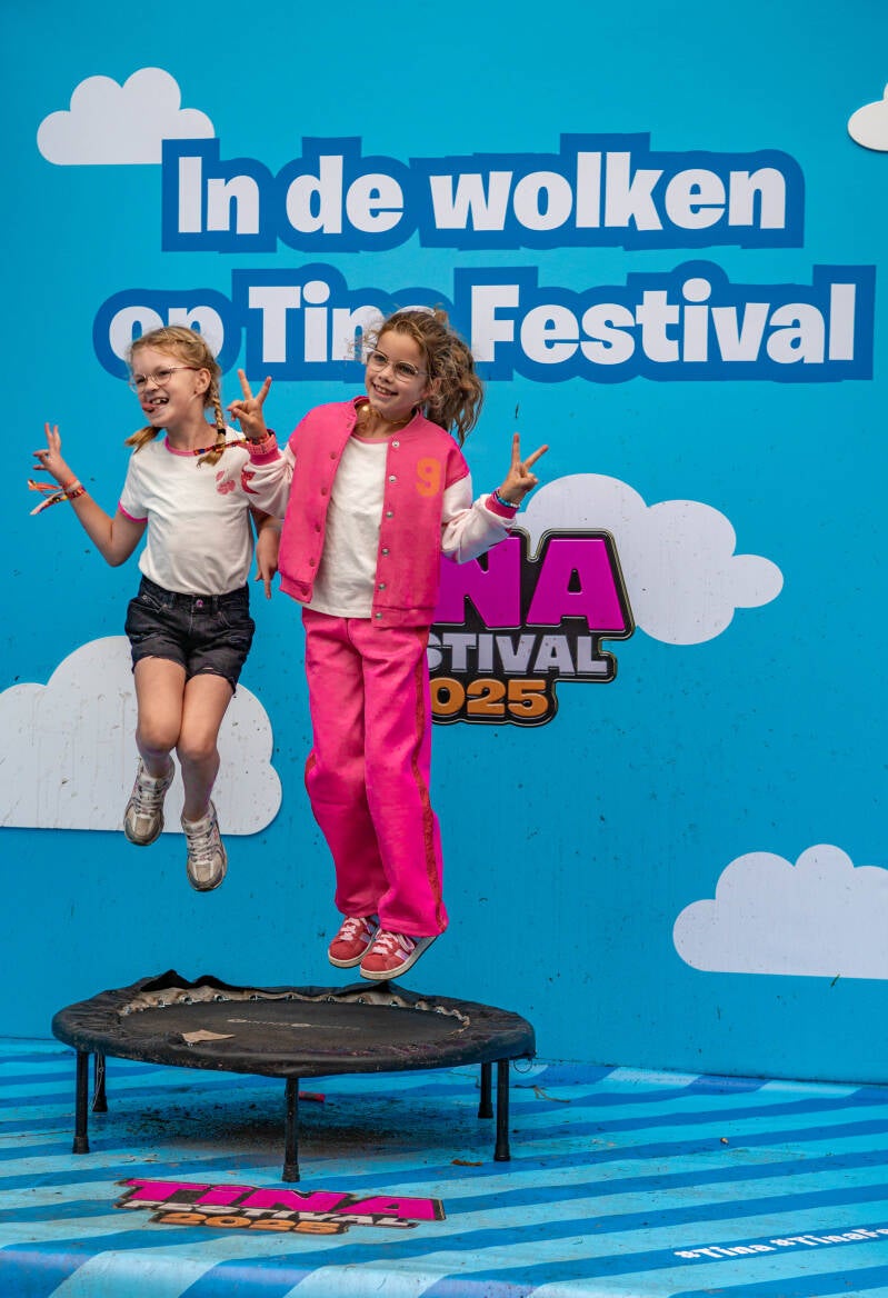 tinafestival_brittanyschaap-2579-van-2850-standard-k4bqez.jpg