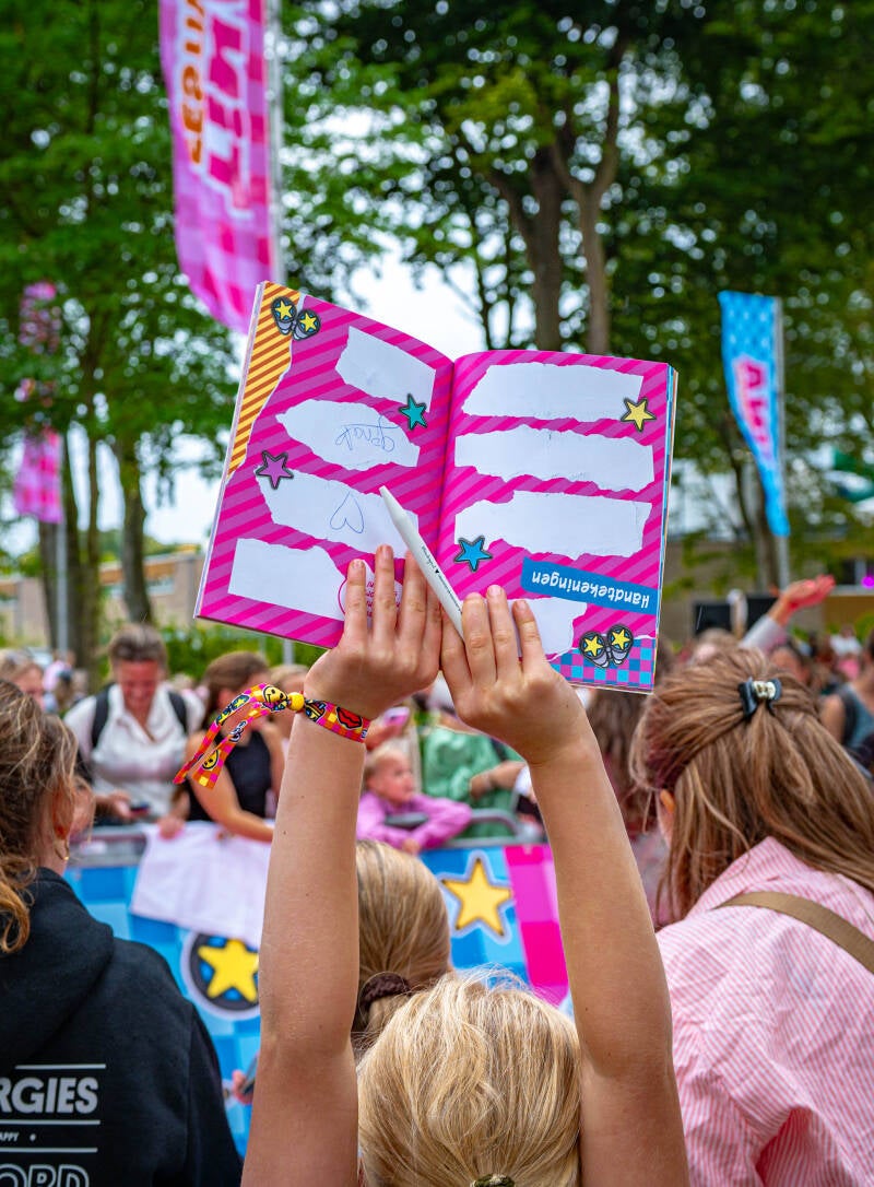 tinafestival_brittanyschaap-848-van-2850-2-standard-fy4tc7.jpg
