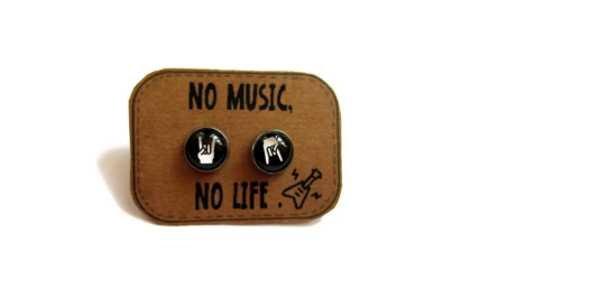 Rock oorbellen met ‘No music No life’
