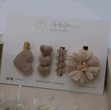 Haarspeldjes beige Flower goud