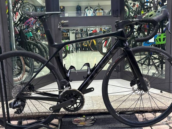 TREK MADONE SL6 AXS GEN 8