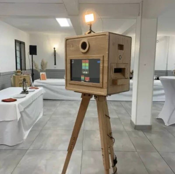 Photobooth en bois clair