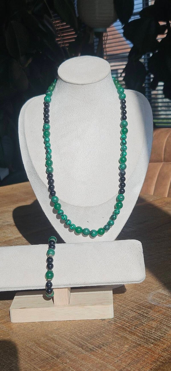 Set handmade necklace and bracelet