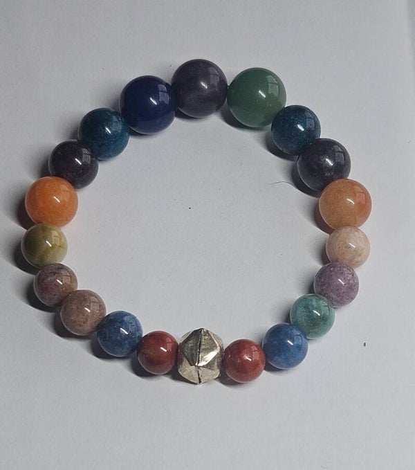 Handgemaakte armband met zilveren slotje