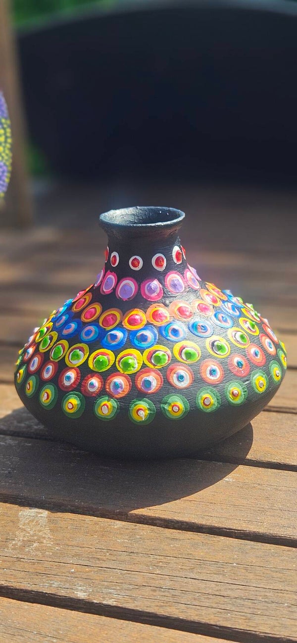 Bloemenvaasje met Dotpainting