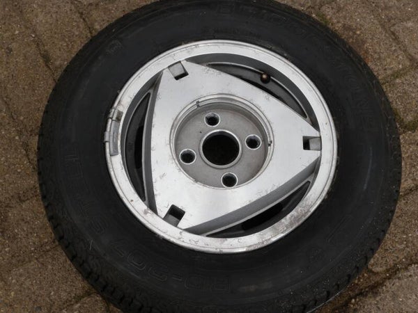 1x Mazda RX7SA 13" LM velg Wankel motief 4x114,3