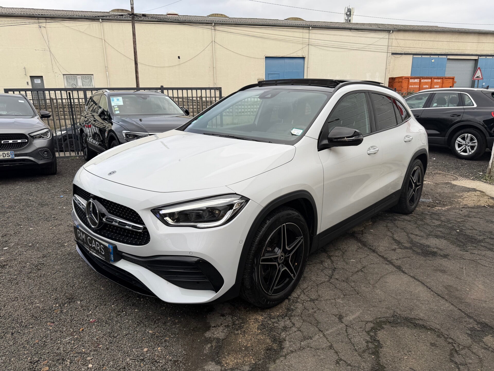 MERCEDES GLA 200 7G-DCT AMG Line