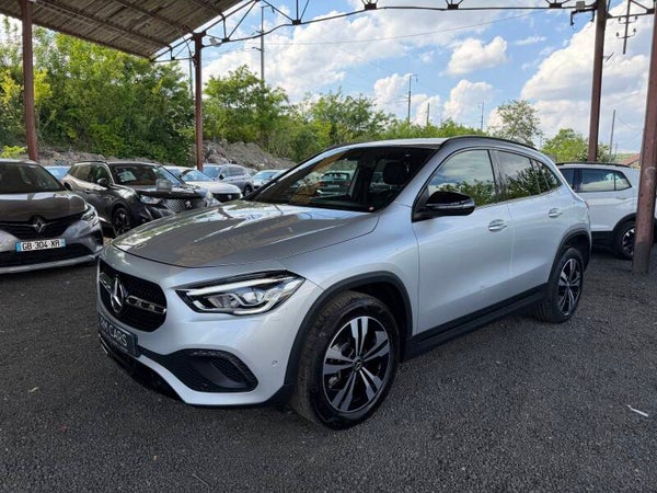MERCEDES GLA 250 e 8G-DCT Business Line