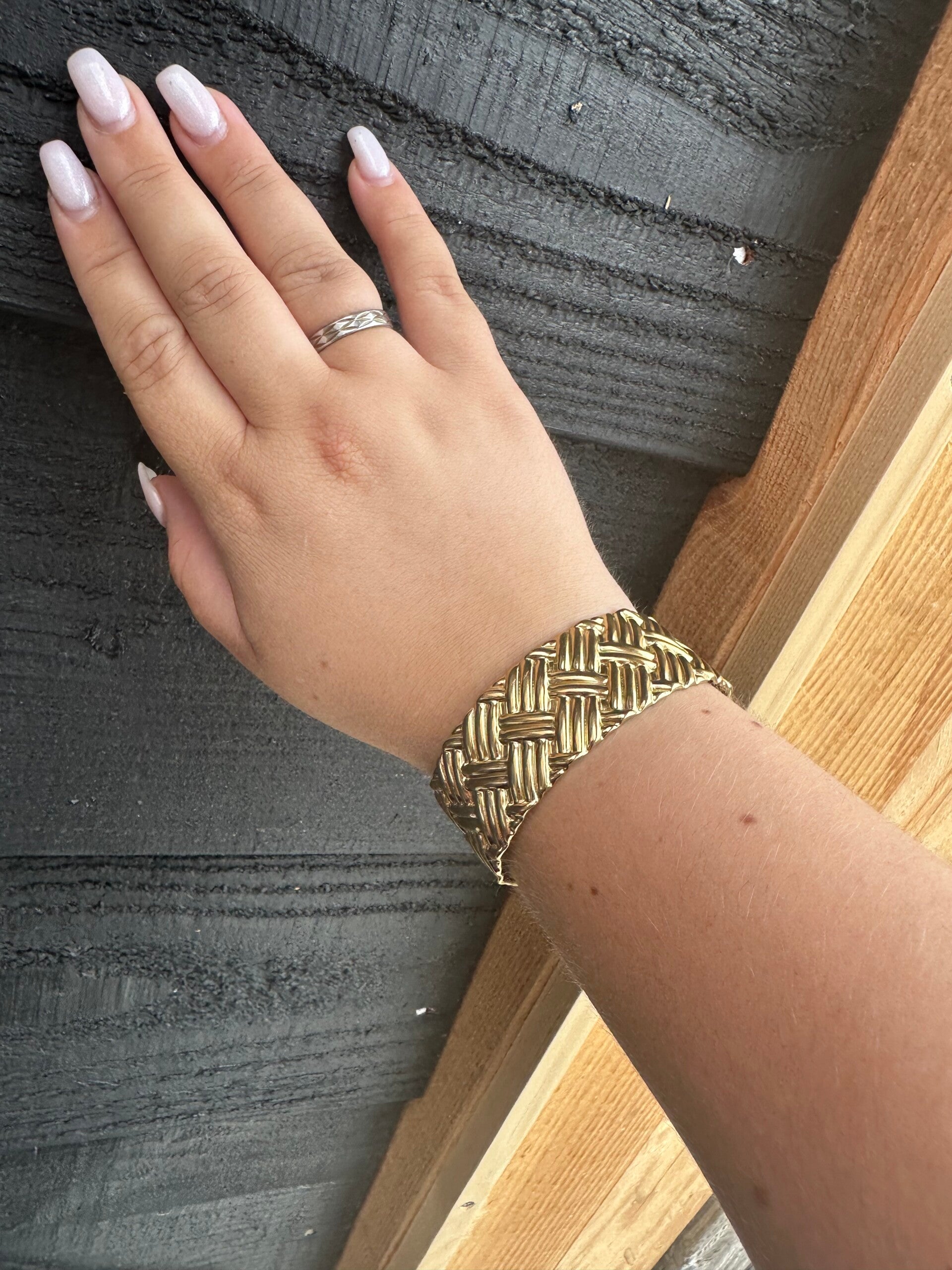 One Size Statement Armband Weave