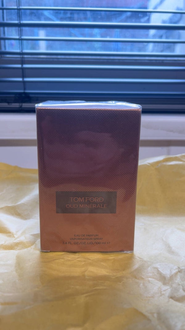Tom ford oud minerale