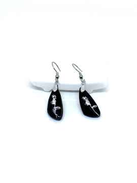 Boucles d’oreilles noires allongées