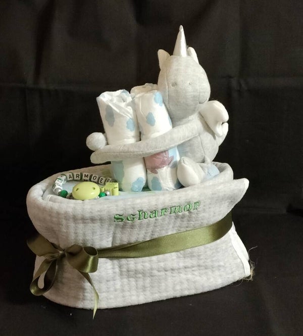 Windel - Bettli nach ihren Wünschen bestickt.