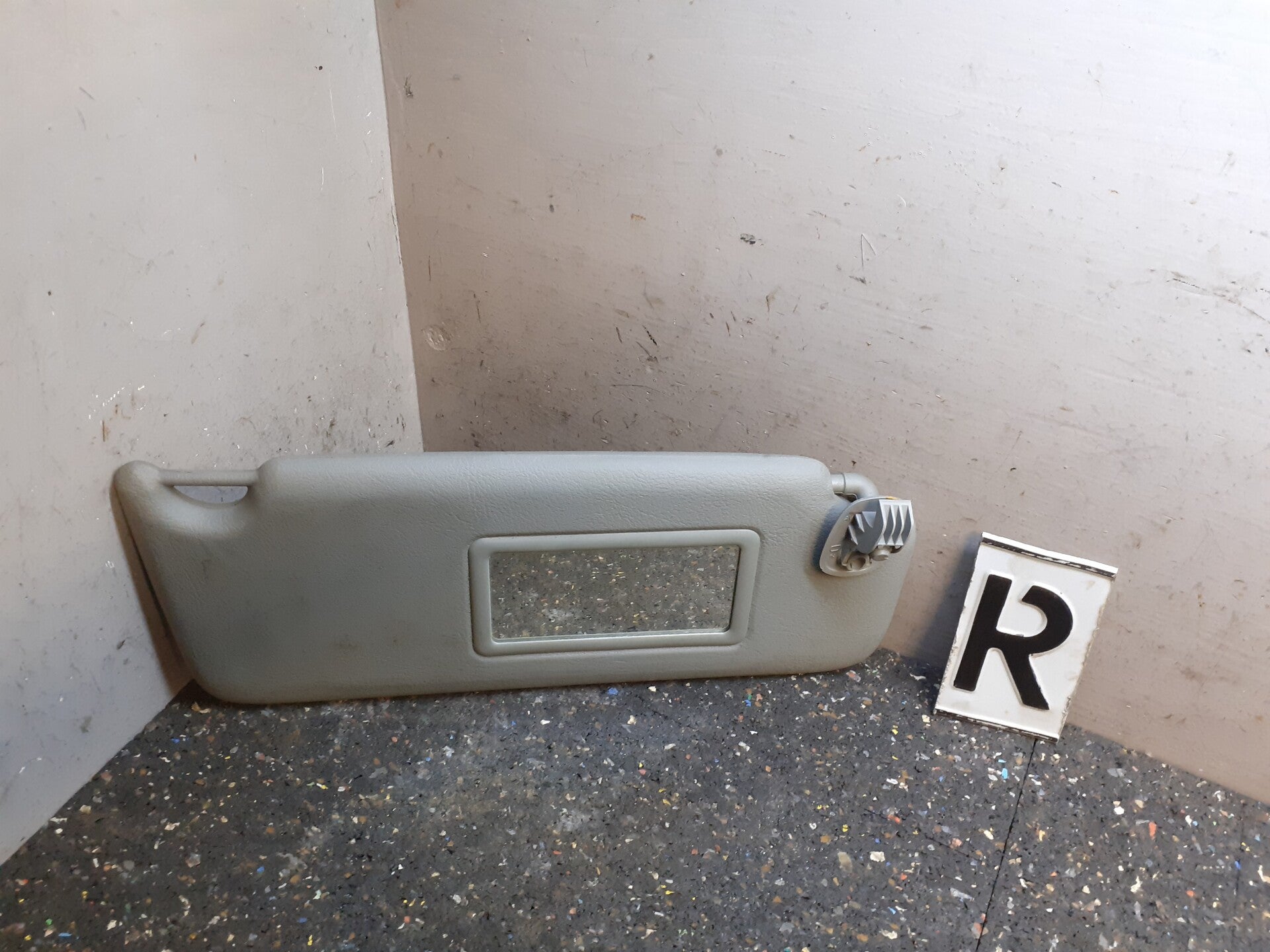 Zonneklep rechts Renault Clio II 1.6-16V(98-08) 7700849118