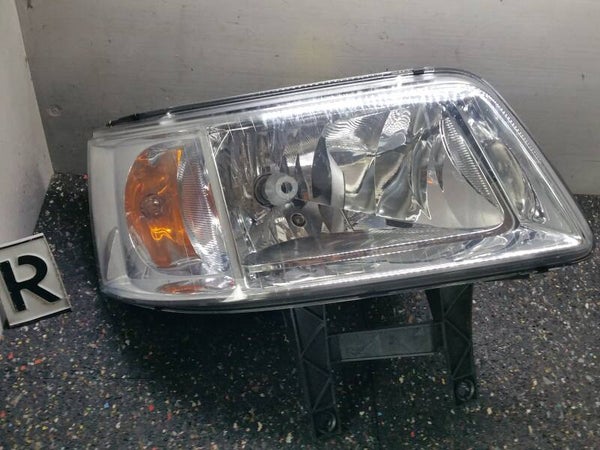 NIEUW!! Volkswagen Transporter T5 7H1941016J Koplamp Rechts