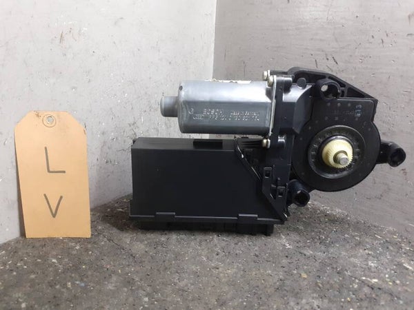 Volkswagen Touareg Raammotor Links-Voor 7L0959701A