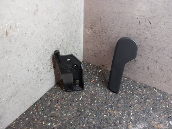 Seat Leon 1P Motorkap Hendel 1J1823533C 2005 t/m 2013