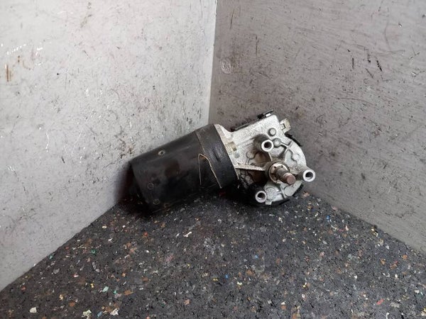 Volvo V40 I Ruitenwissermotor Voor 039241170