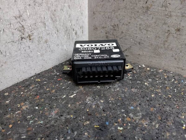 Volvo V40 I Module Cruise Controle 30807288