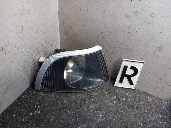 Volvo V40 I Knipperlicht Rechts Hella 30854654
