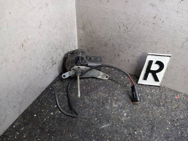 Volvo V40 I Koplamp Wissermotor Rechts 30882644