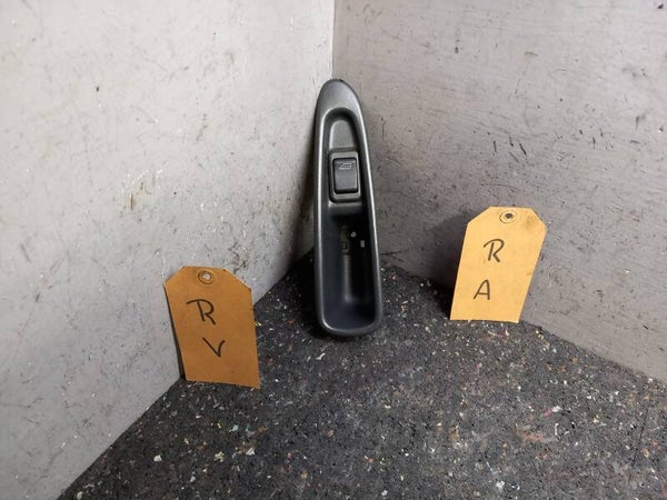 Volvo V40 I Raamschakelaar Rechts Voor / Achter 03458221