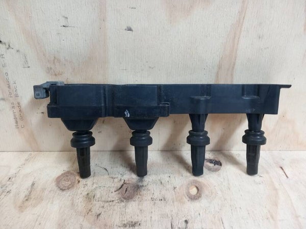 Citroen C4 I 1.6-16V Bobine Rail 9636337880