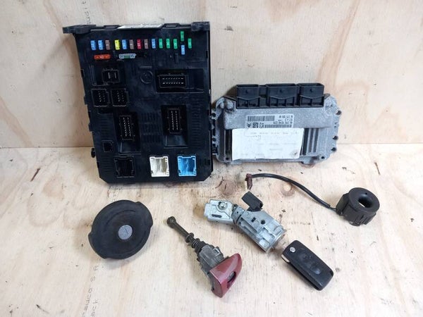 Citroen C4 I 1.6-16V Slotenset + ECU 9657595880